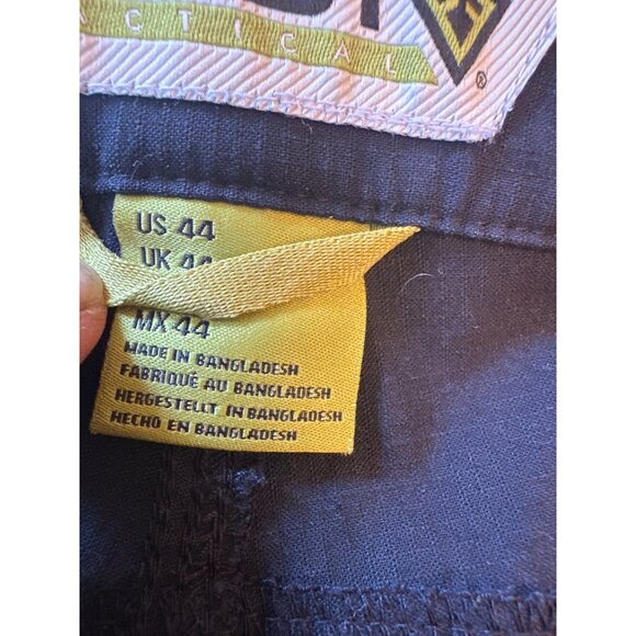 Mens Navy First Tactical Cargo Shorts 44  Multiple Pockets Utility Work Lot of 2 - Picture 3 of 5